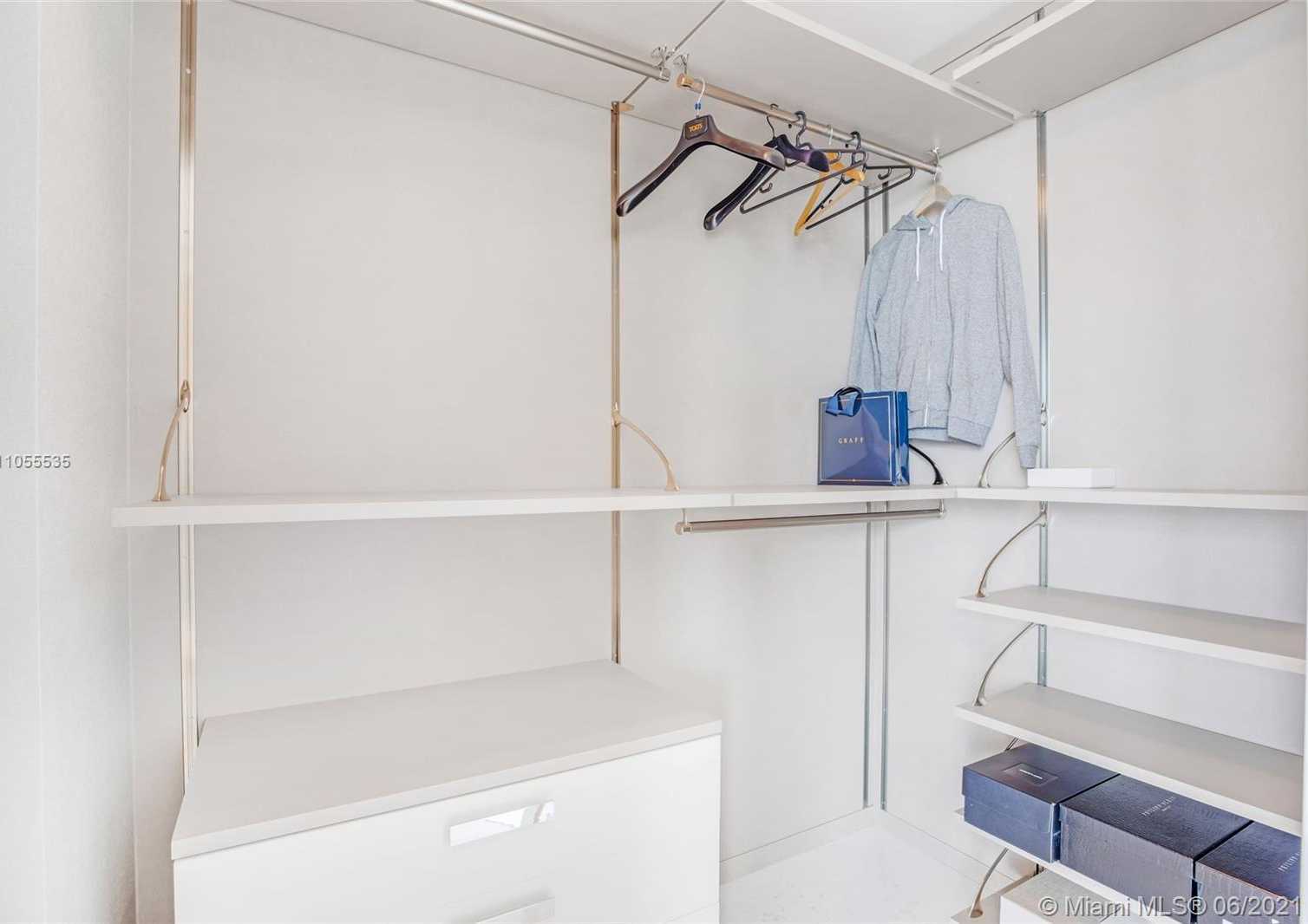 Small Image of 18555 COLLINS AVE #4305, Sunny Isles Beach Number 7