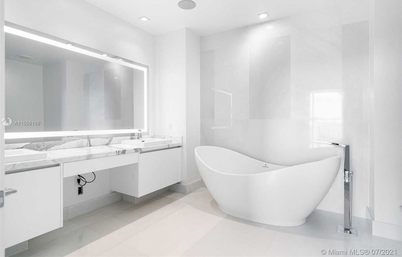 Small Image of 300 SUNNY ISLES BLVD #PH 03, Sunny Isles Beach Number 18