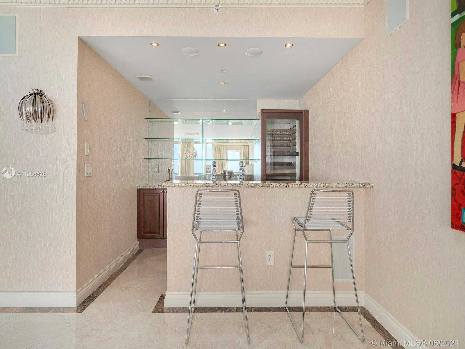 Small Image of 17875 Collins Ave, Sunny Isles Beach, FL 33160, USA Number 11