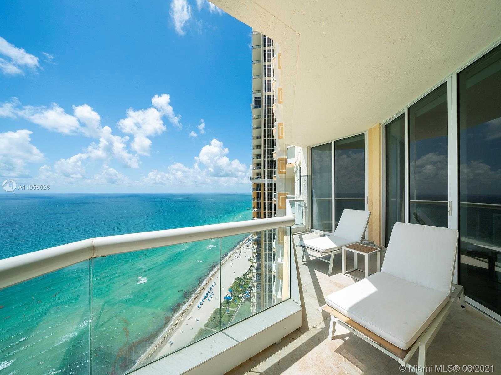 Small Image of 17875 Collins Ave, Sunny Isles Beach, FL 33160, USA Number 9