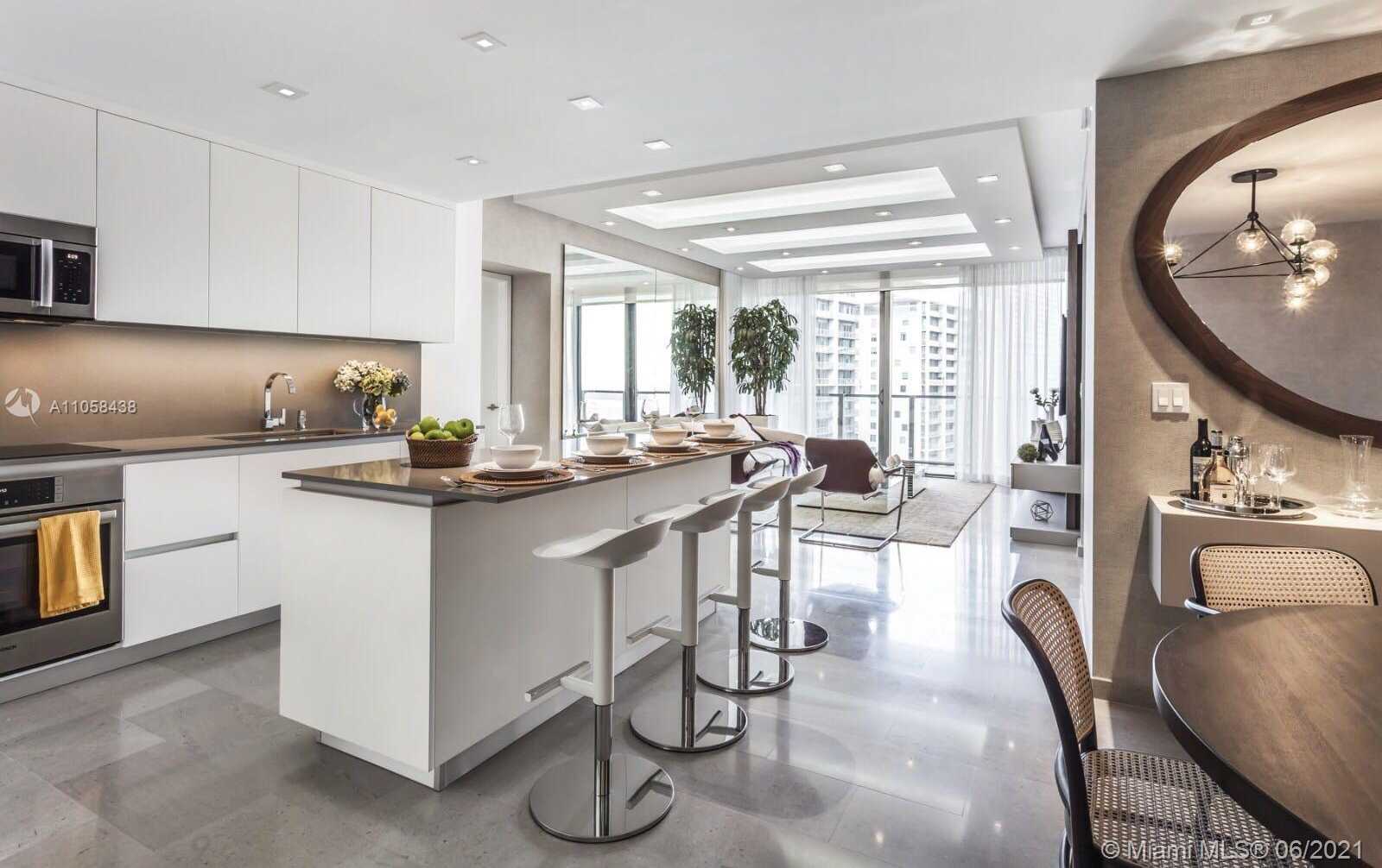 Small Image of 68 SOUTH EAST 6TH ST #3107, Miami Number 5