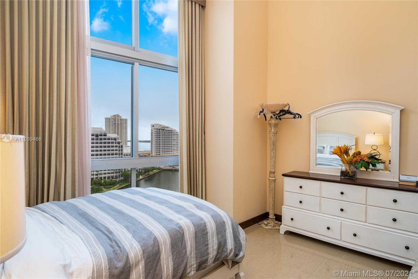Small Image of 495 BRICKELL AVE #1502, Miami Number 14