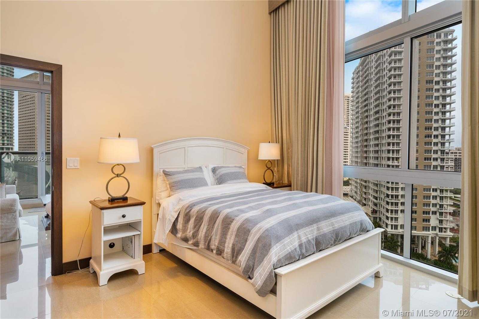 Small Image of 495 BRICKELL AVE #1502, Miami Number 15