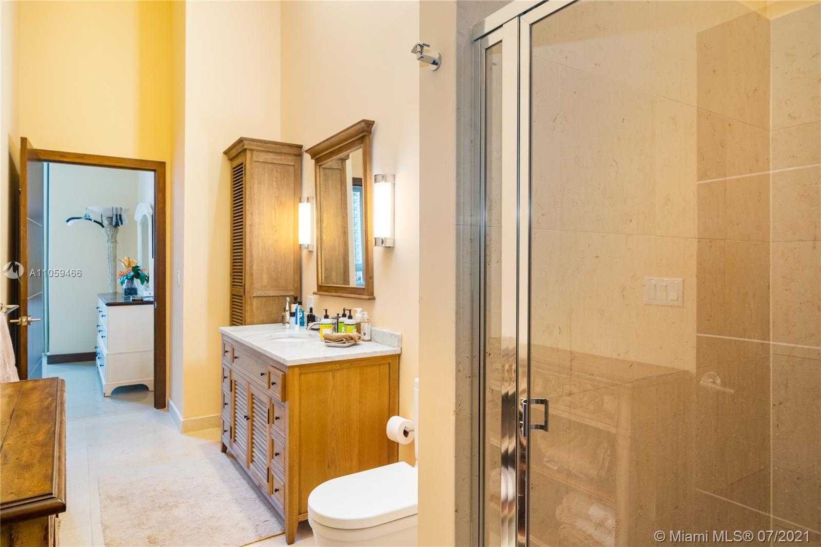 Small Image of 495 BRICKELL AVE #1502, Miami Number 16