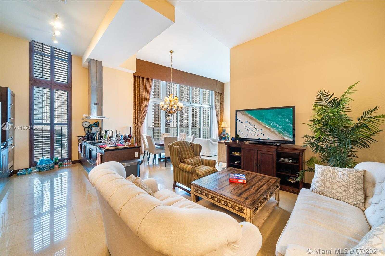 Small Image of 495 BRICKELL AVE #1502, Miami Number 4
