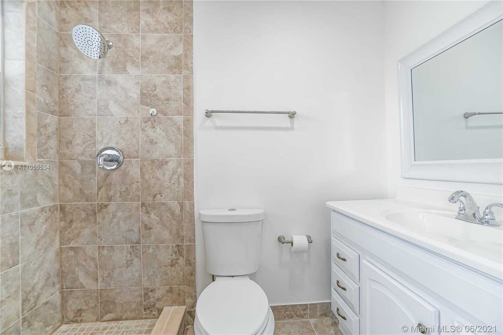 Small Image of 7114 NORTH WEST 169TH ST #7114, Hialeah Number 16