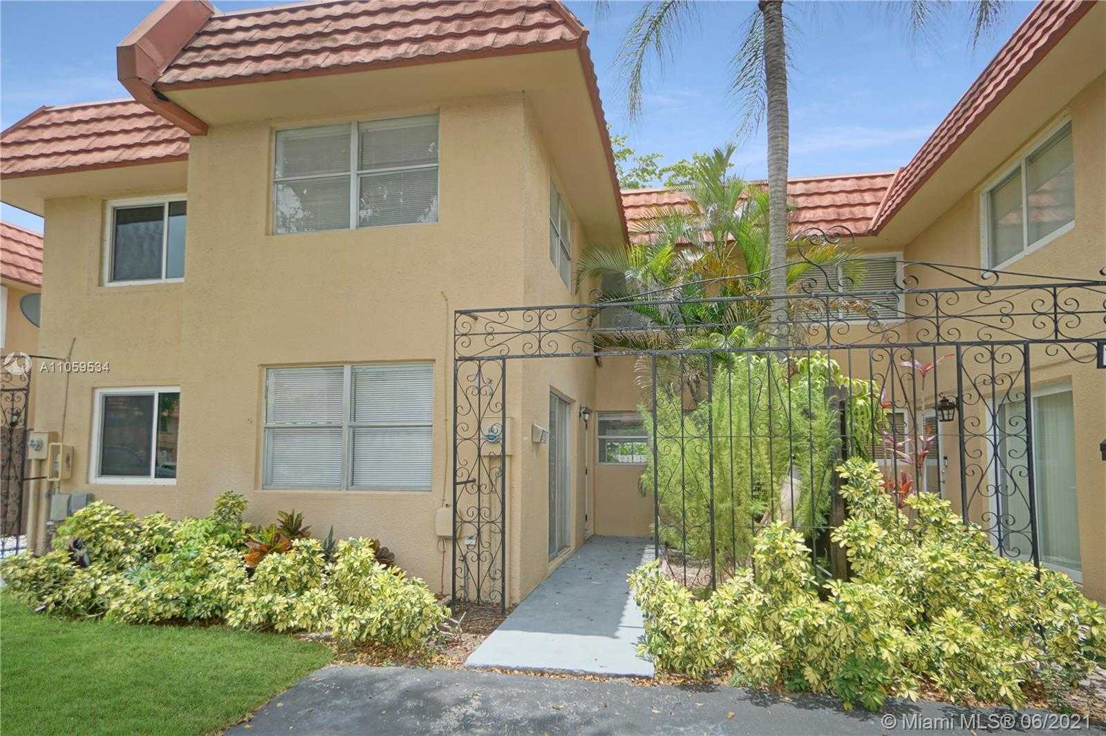 Small Image of 7114 NORTH WEST 169TH ST #7114, Hialeah Number 2