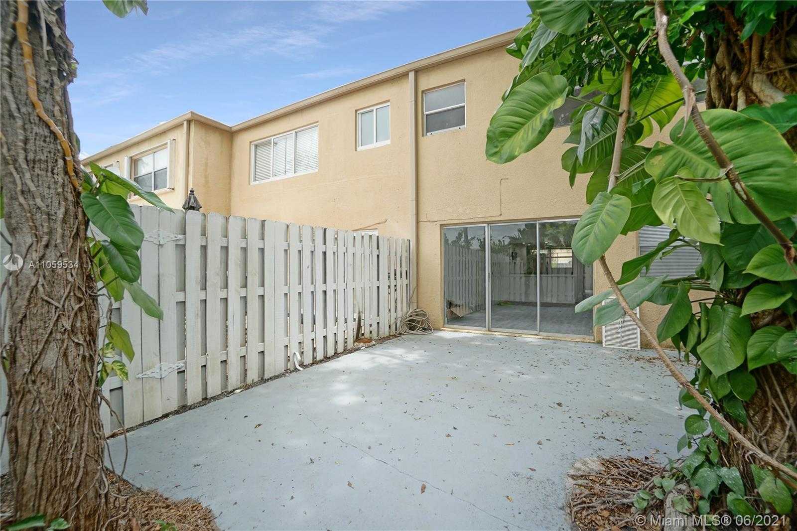 Small Image of 7114 NORTH WEST 169TH ST #7114, Hialeah Number 20
