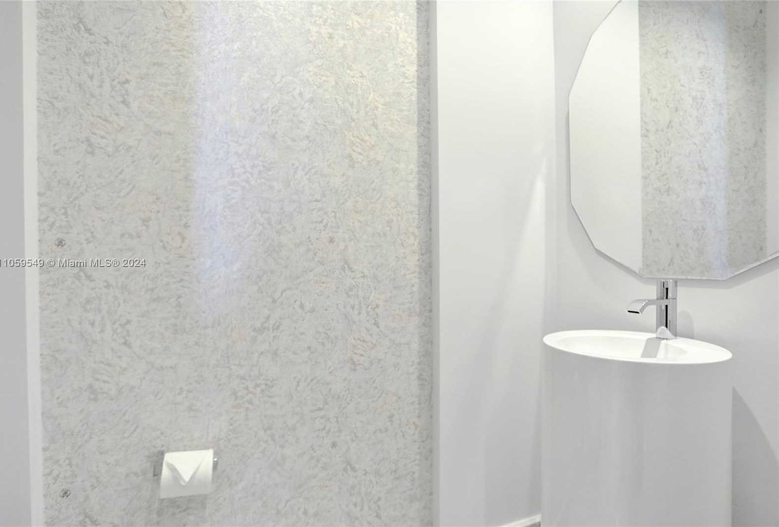 Small Image of 18501 COLLINS AVE #1902, Sunny Isles Beach Number 12