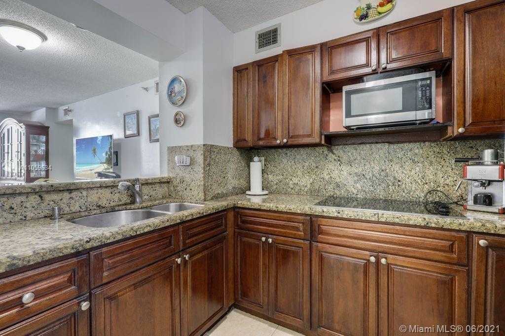 Small Image of 501 SOUTH WEST 1ST ST #209, Miami Number 17