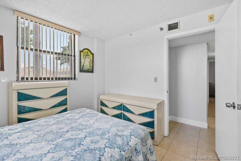 Small Image of 501 SOUTH WEST 1ST ST #209, Miami Number 24