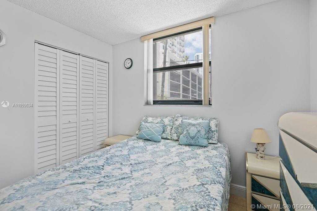 Small Image of 501 SOUTH WEST 1ST ST #209, Miami Number 25