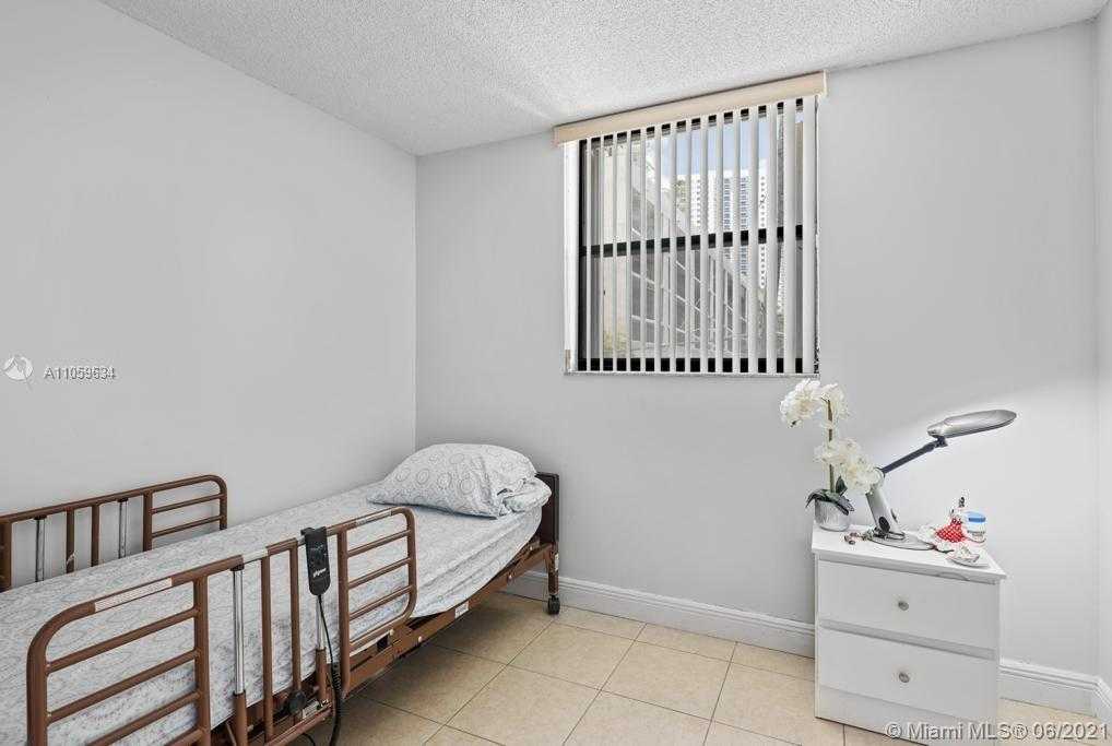 Small Image of 501 SOUTH WEST 1ST ST #209, Miami Number 35