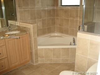 Small Image of 341 NORTH EAST 37TH PL #341, Homestead Number 5