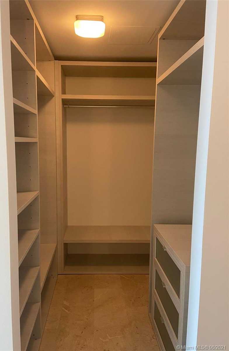 Small Image of 88 SOUTH WEST 7TH ST #1808, Miami Number 16