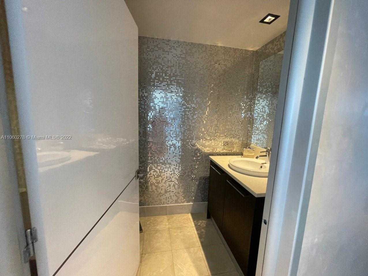 Small Image of 17121 COLLINS AVE #808, Sunny Isles Beach Number 23