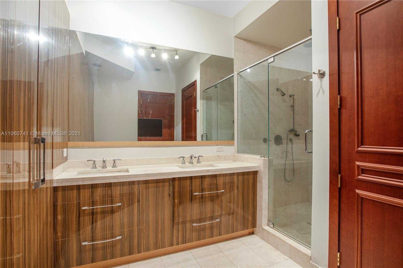 Small Image of 900 BRICKELL KEY BLVD #2604, Miami Number 8