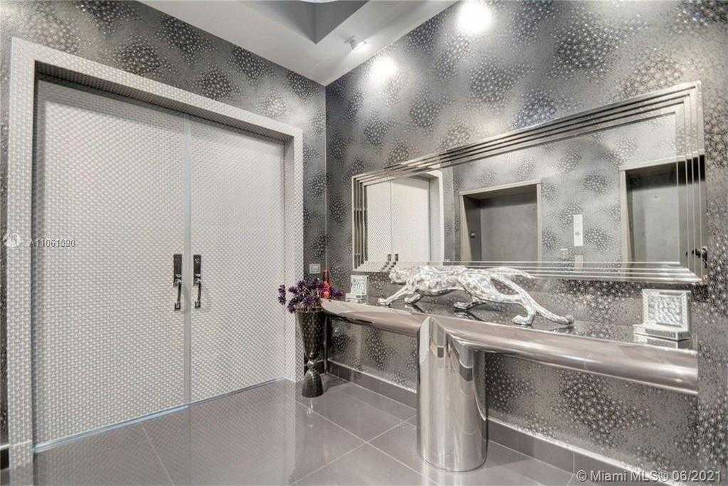 Small Image of 2711 SOUTH OCEAN DR #PH2, Hollywood Number 23