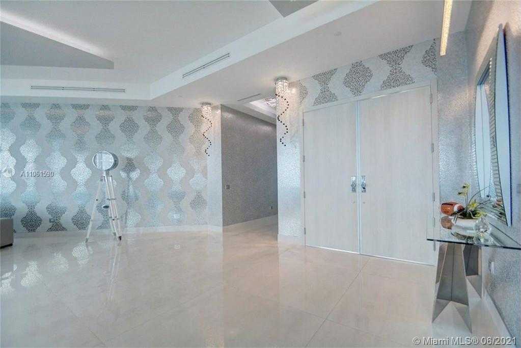 Small Image of 2711 SOUTH OCEAN DR #PH2, Hollywood Number 24