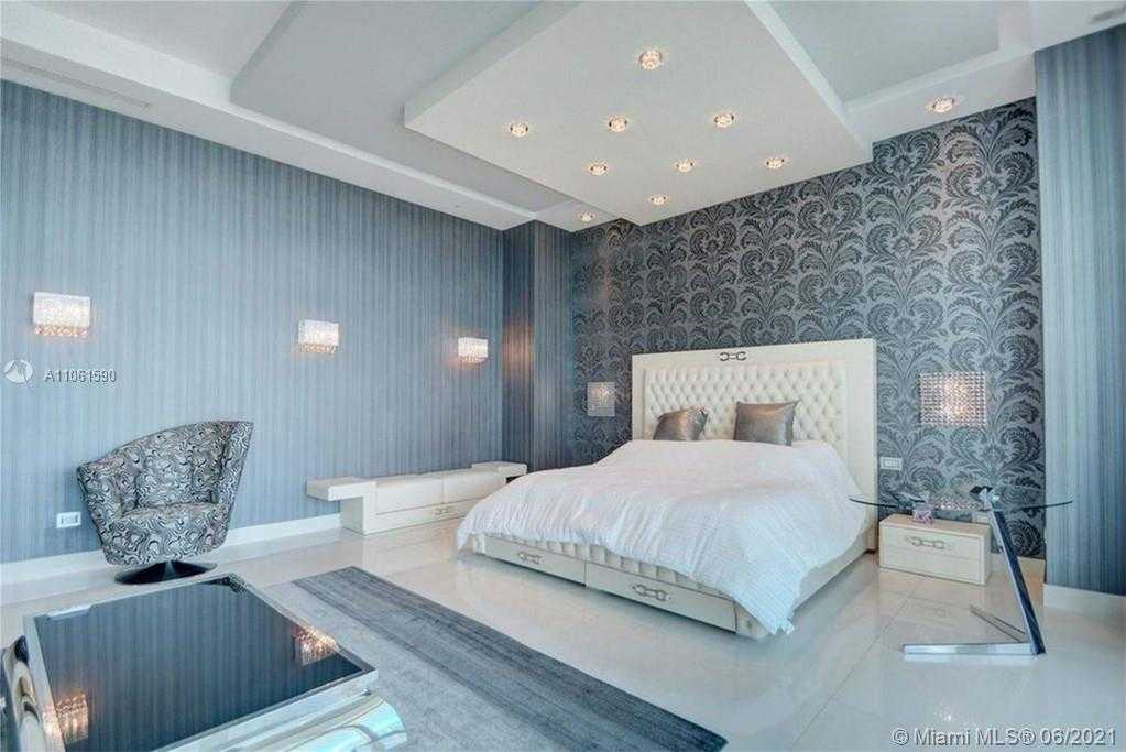 Small Image of 2711 SOUTH OCEAN DR #PH2, Hollywood Number 27