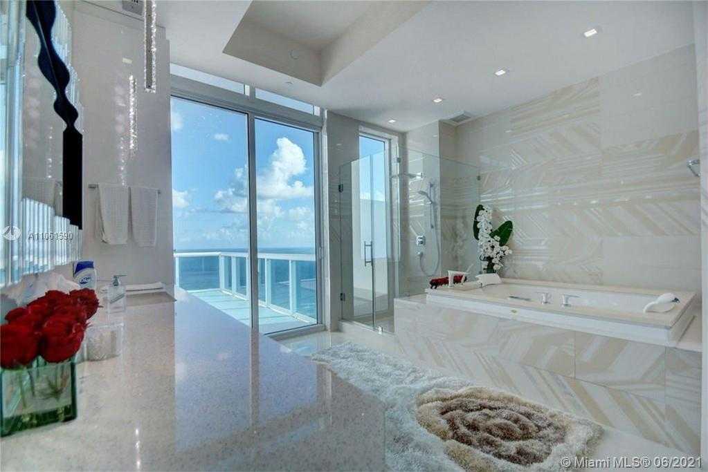 Small Image of 2711 SOUTH OCEAN DR #PH2, Hollywood Number 32