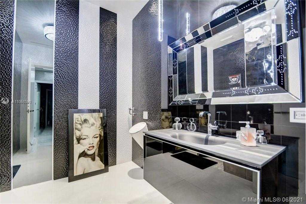 Small Image of 2711 SOUTH OCEAN DR #PH2, Hollywood Number 37