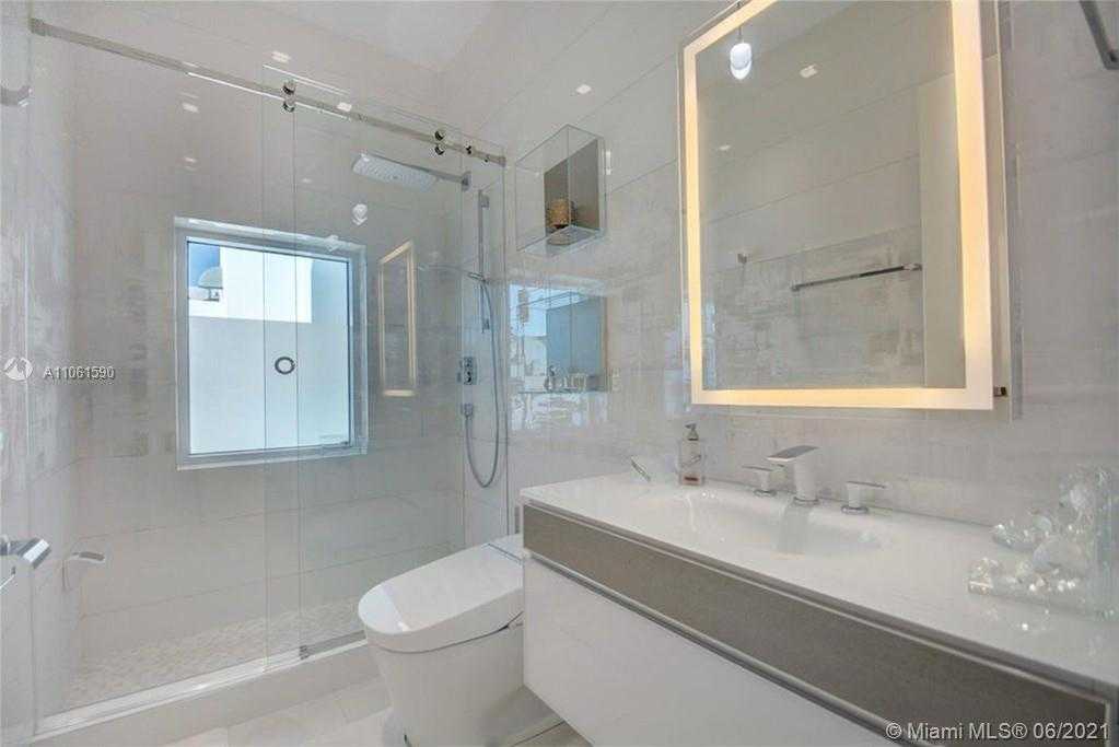 Small Image of 2711 SOUTH OCEAN DR #PH2, Hollywood Number 45