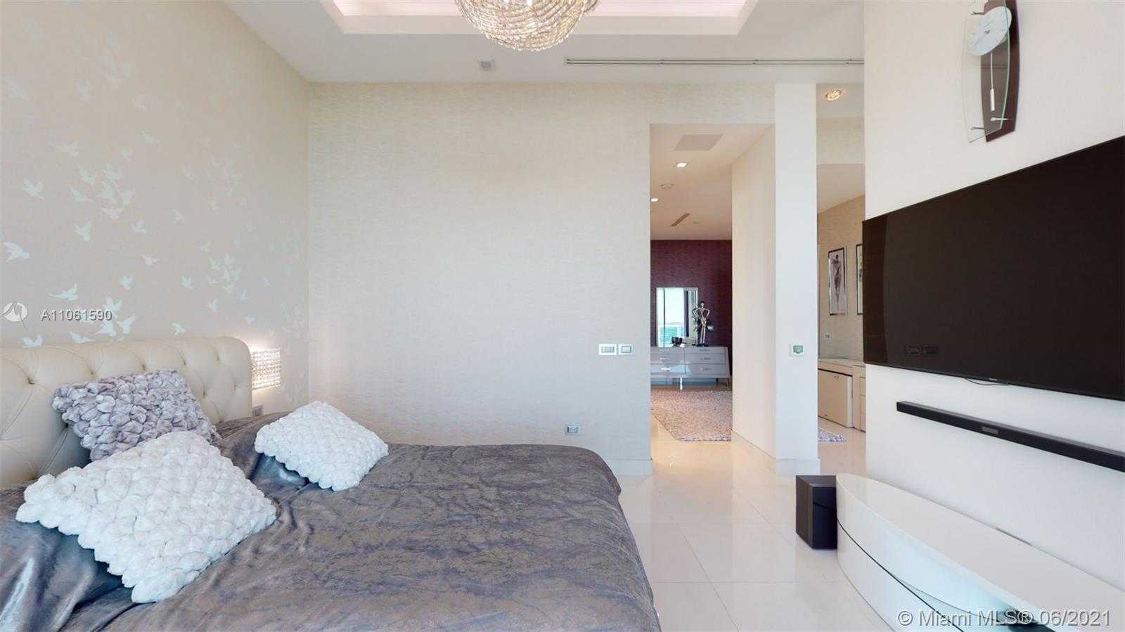 Small Image of 2711 SOUTH OCEAN DR #PH2, Hollywood Number 61