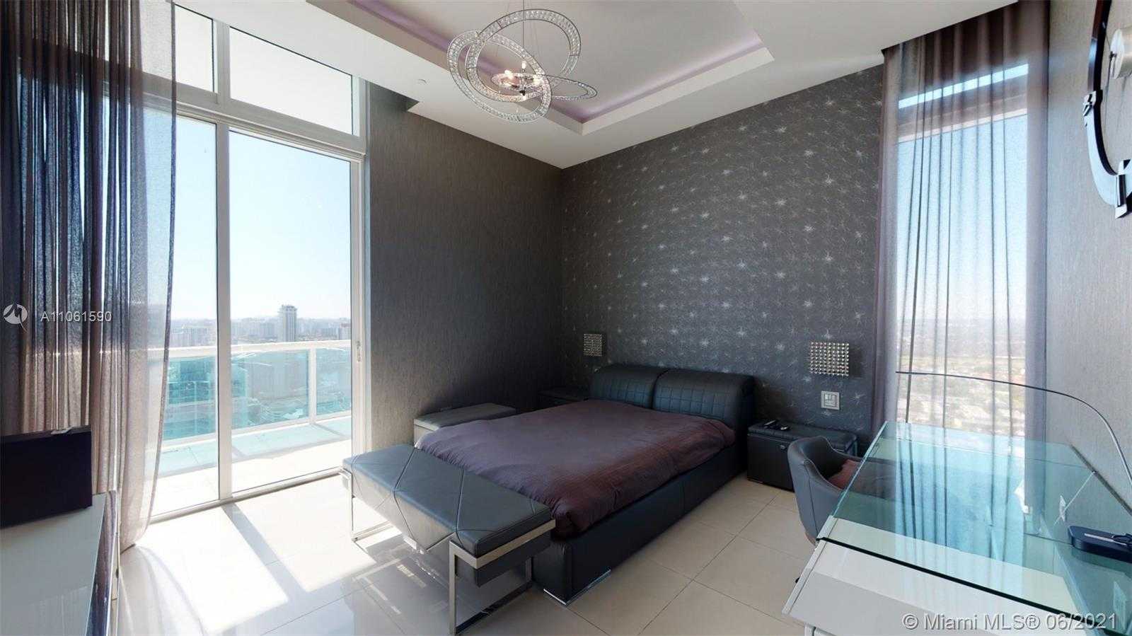 Small Image of 2711 SOUTH OCEAN DR #PH2, Hollywood Number 71
