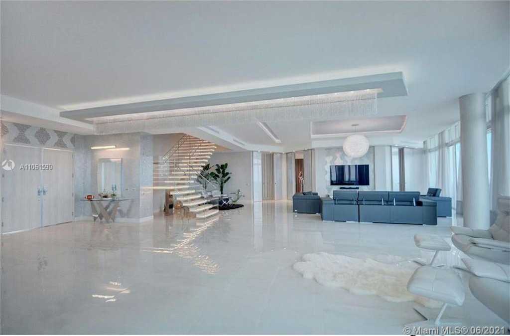 Small Image of 2711 SOUTH OCEAN DR #PH2, Hollywood Number 9