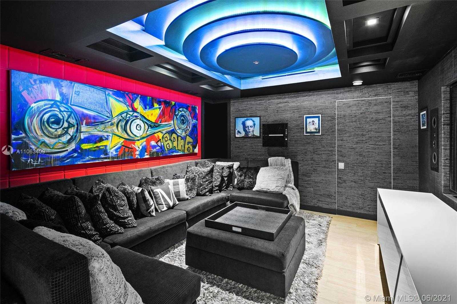 Small Image of 125 OCEAN DR #U-0201, Miami Beach Number 11