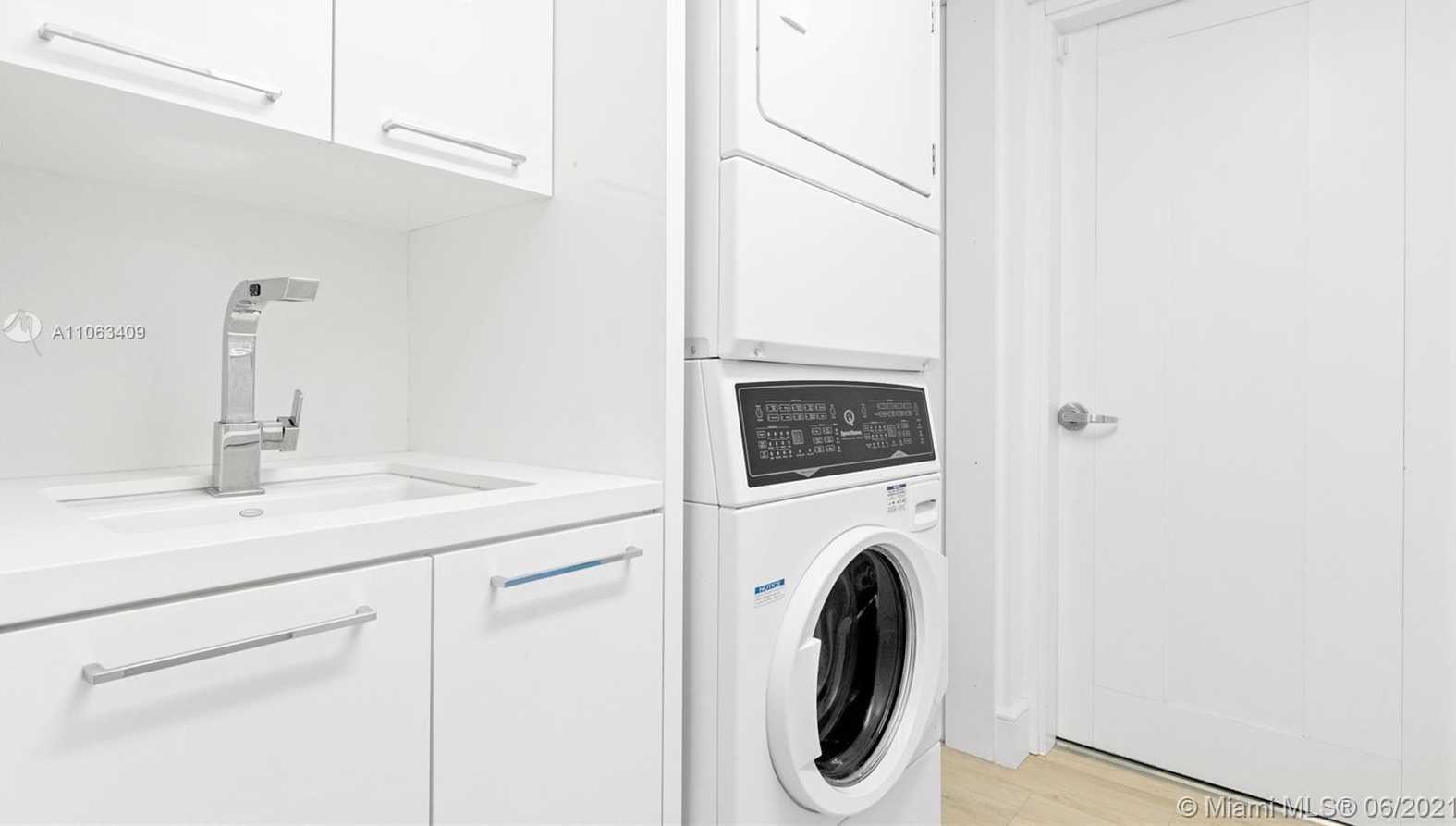 Small Image of 125 OCEAN DR #U-0201, Miami Beach Number 52