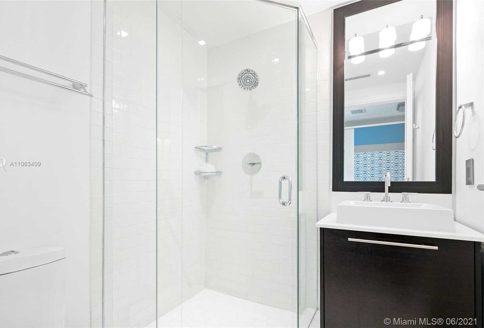 Small Image of 125 OCEAN DR #U-0201, Miami Beach Number 53