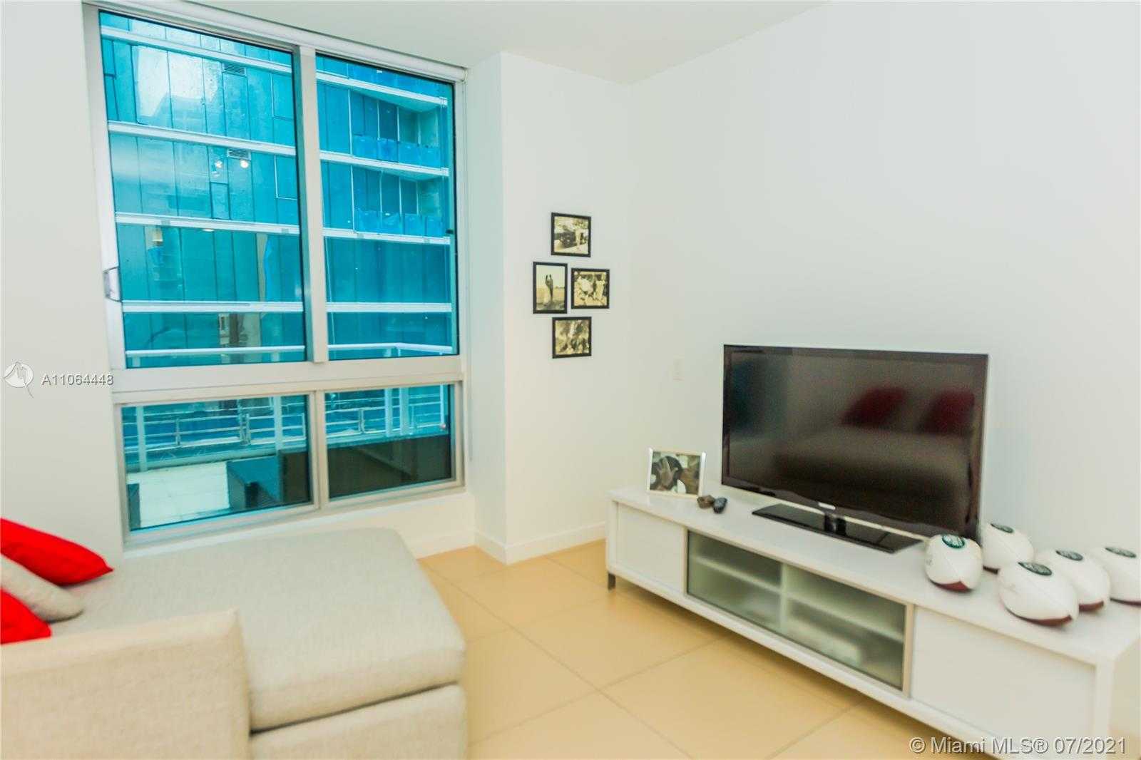 Small Image of 300 SOUTH BISCAYNE BLVD #L-402, Miami Number 23