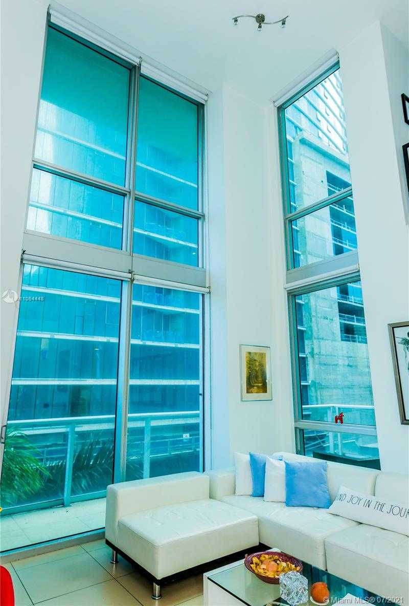 Small Image of 300 SOUTH BISCAYNE BLVD #L-402, Miami Number 25