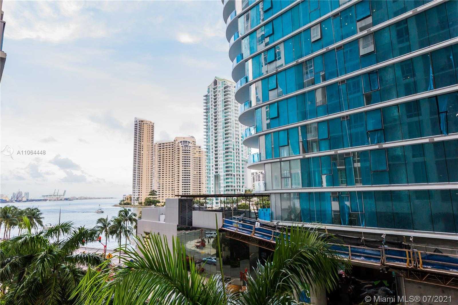 Small Image of 300 SOUTH BISCAYNE BLVD #L-402, Miami Number 5