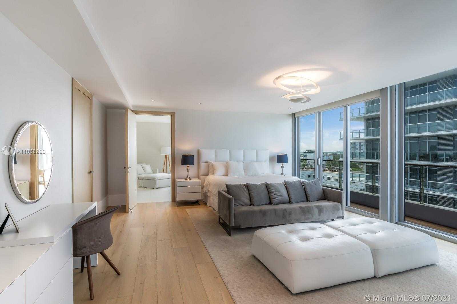 Small Image of 3651 COLLINS AVE #PH, Miami Beach Number 12
