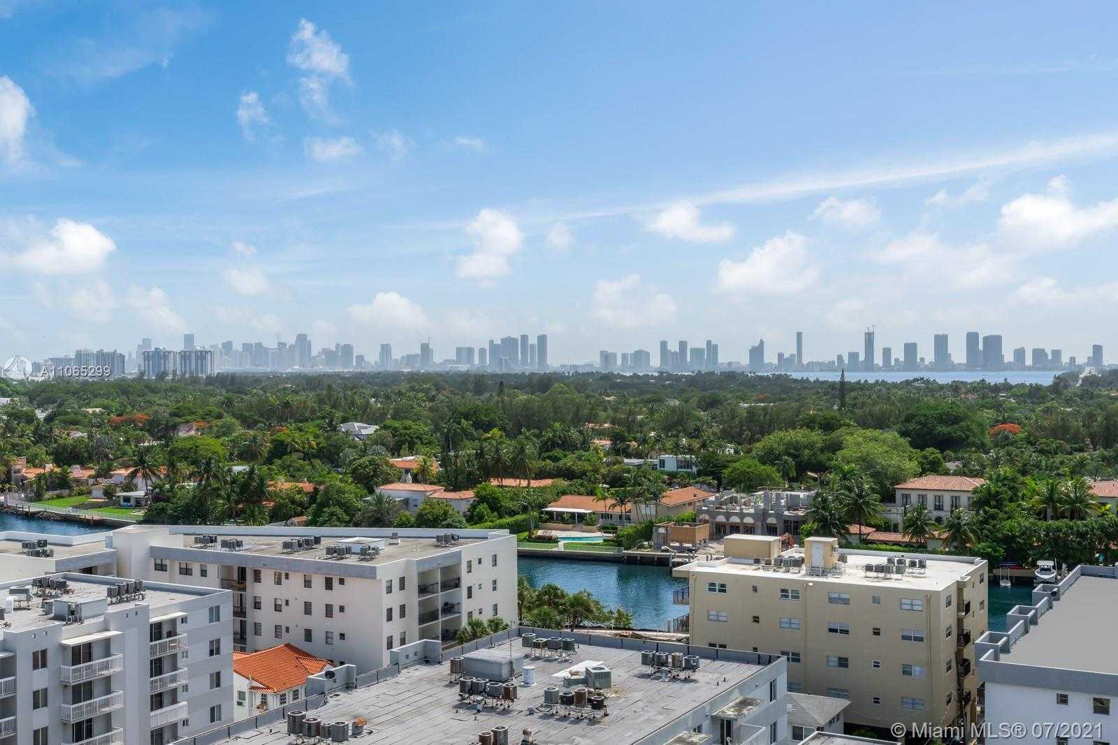 Small Image of 3651 COLLINS AVE #PH, Miami Beach Number 29