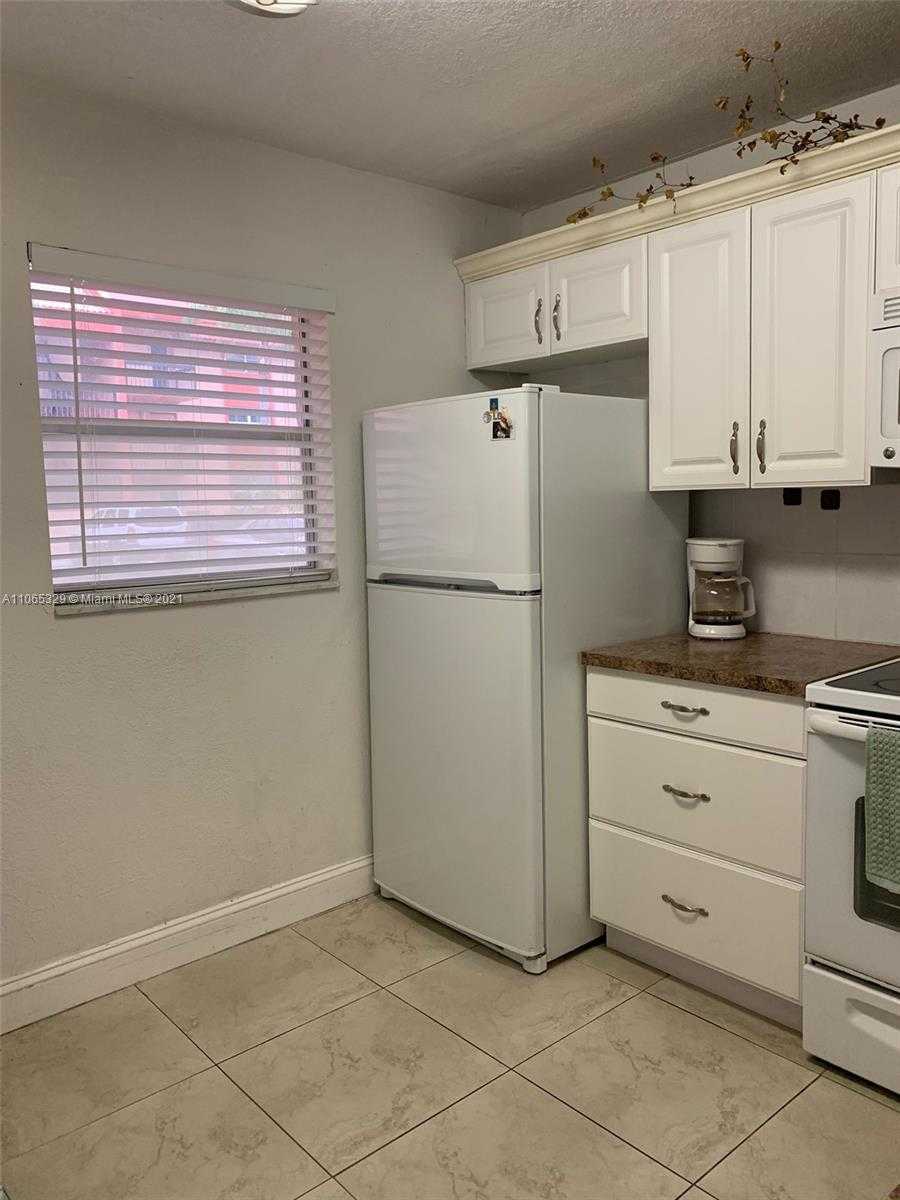 Small Image of 3200 HOLIDAY SPRINGS BLVD #3-104, Margate Number 10