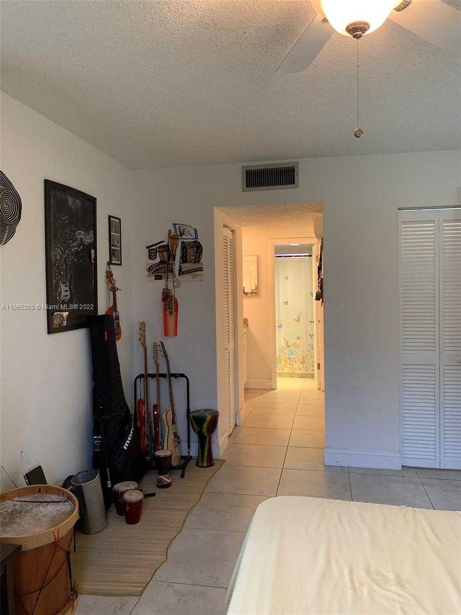 Small Image of 3200 HOLIDAY SPRINGS BLVD #3-104, Margate Number 13