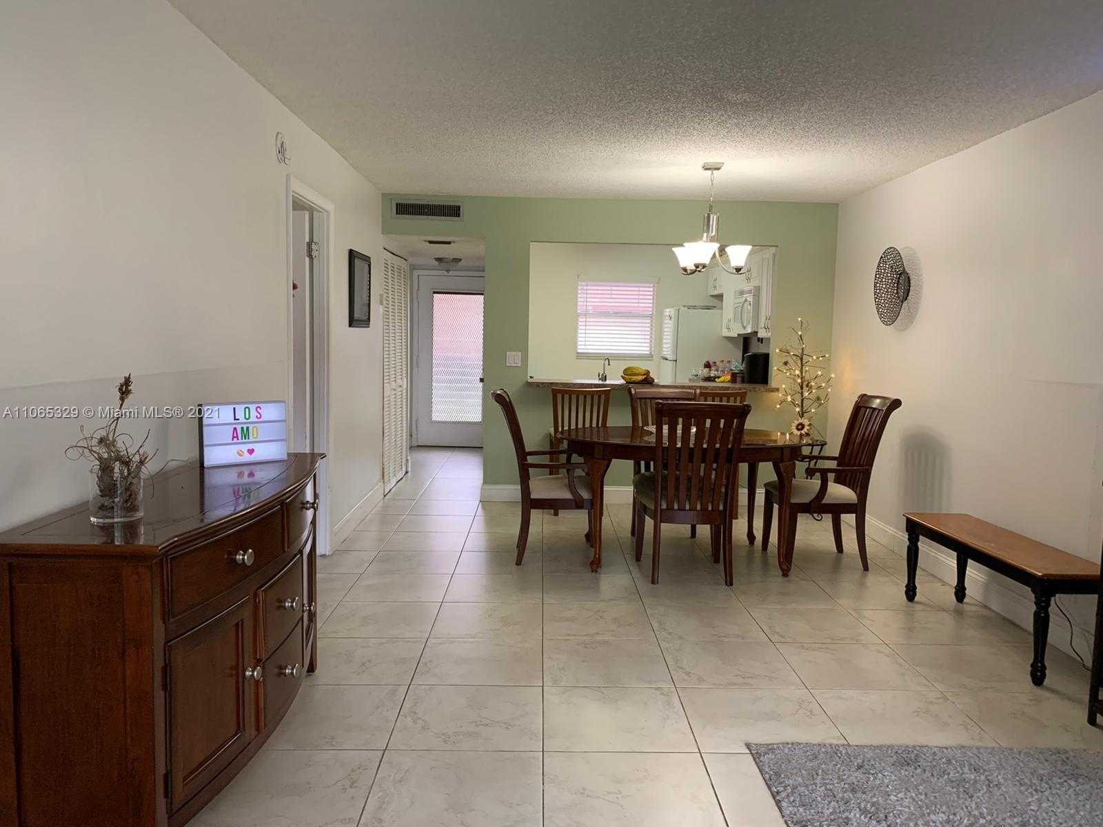 Small Image of 3200 HOLIDAY SPRINGS BLVD #3-104, Margate Number 4