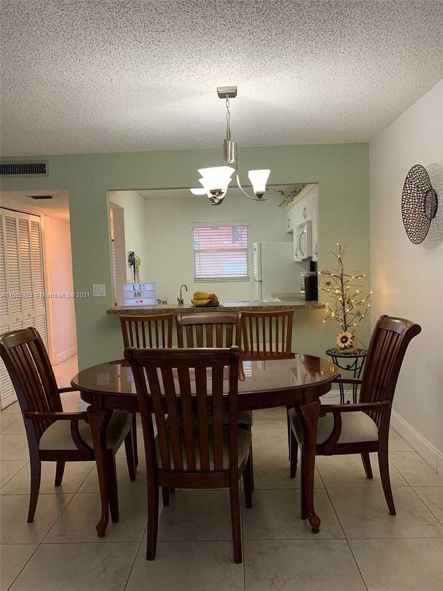 Small Image of 3200 HOLIDAY SPRINGS BLVD #3-104, Margate Number 5