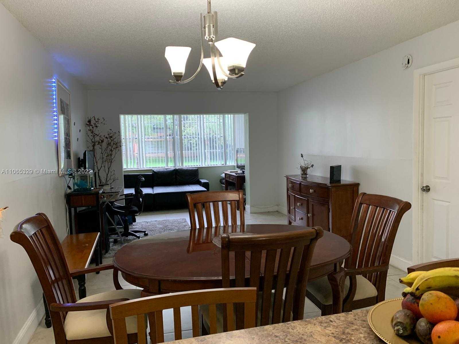 Small Image of 3200 HOLIDAY SPRINGS BLVD #3-104, Margate Number 6