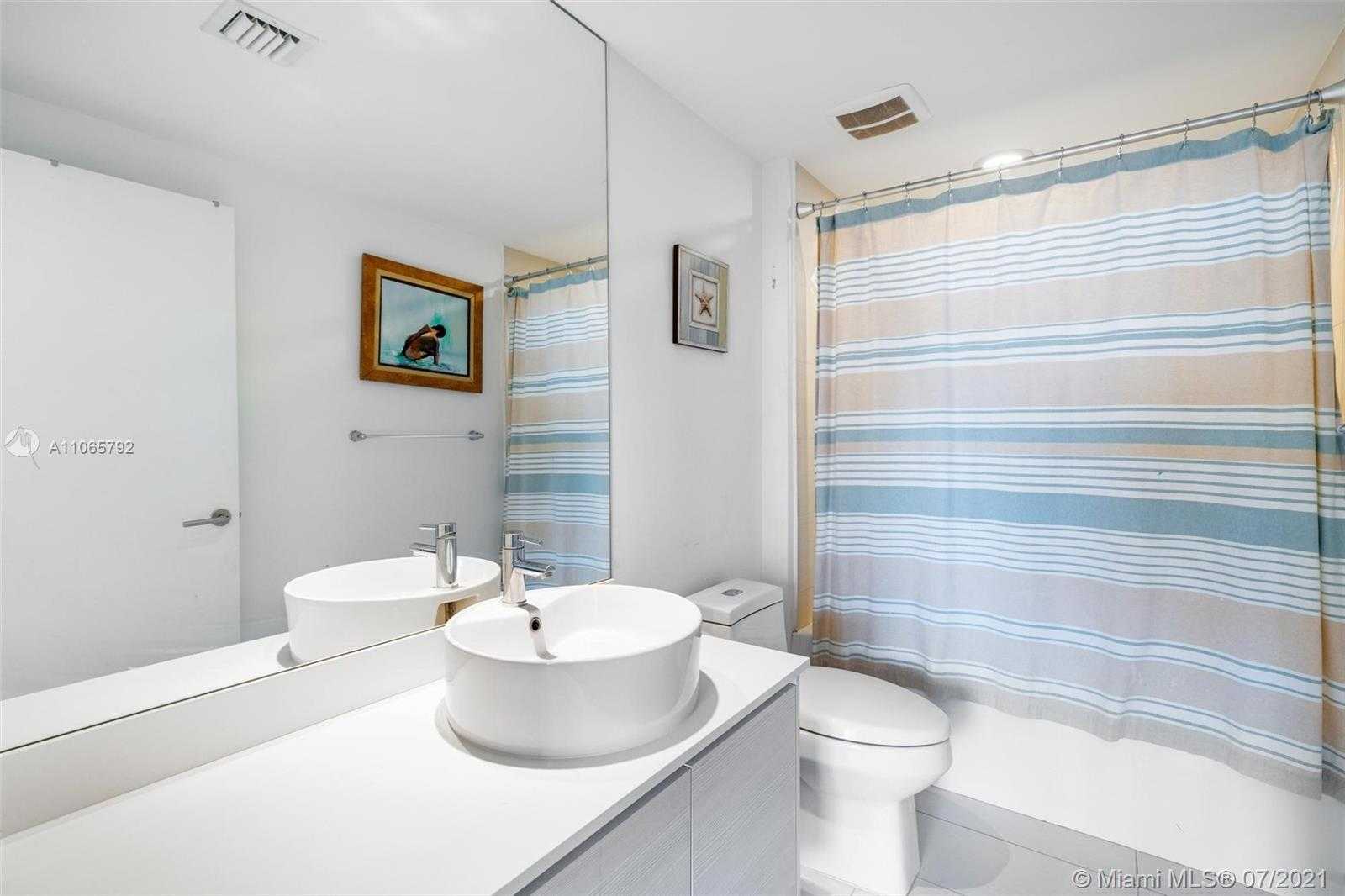 Small Image of 4250 BISCAYNE BLVD #1118, Miami Number 8