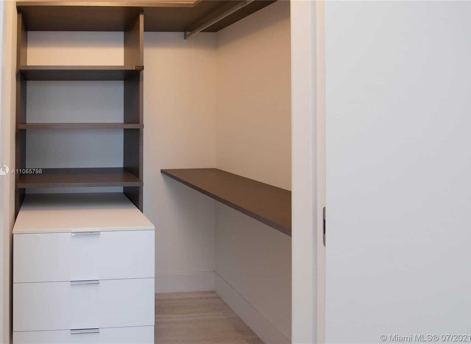 Small Image of 1451 BRICKELL AVE #1201, Miami Number 15