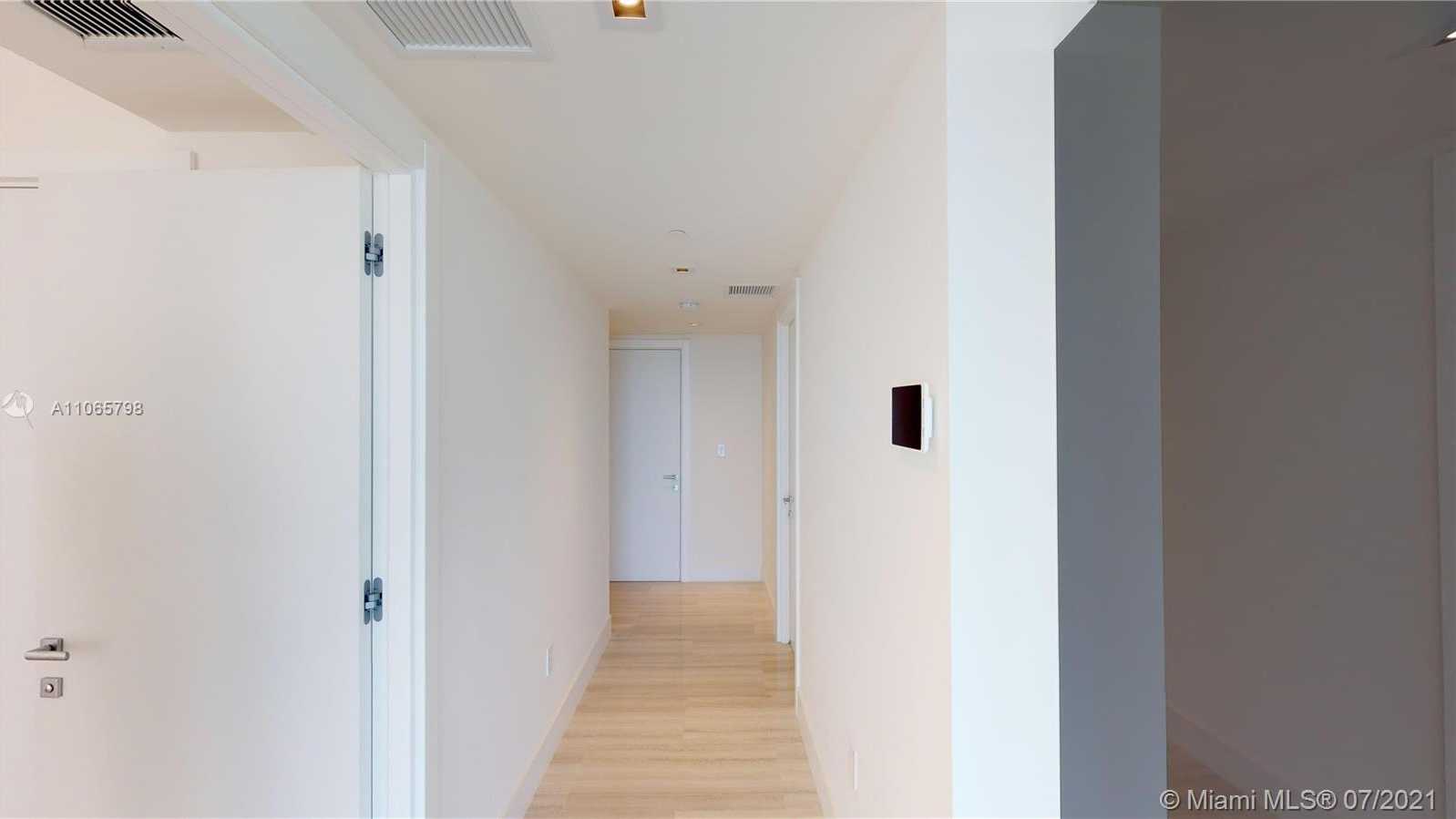 Small Image of 1451 BRICKELL AVE #1201, Miami Number 16