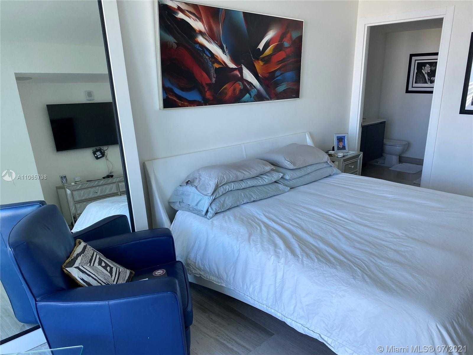 Small Image of 1451 BRICKELL AVE #1201, Miami Number 47