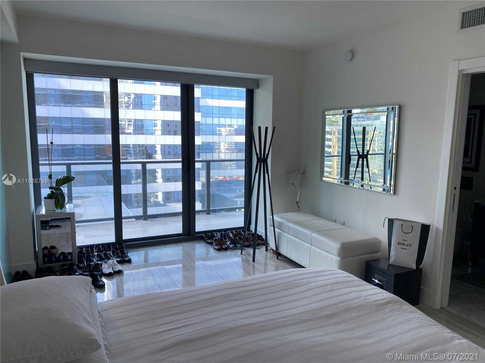 Small Image of 1451 BRICKELL AVE #1201, Miami Number 59