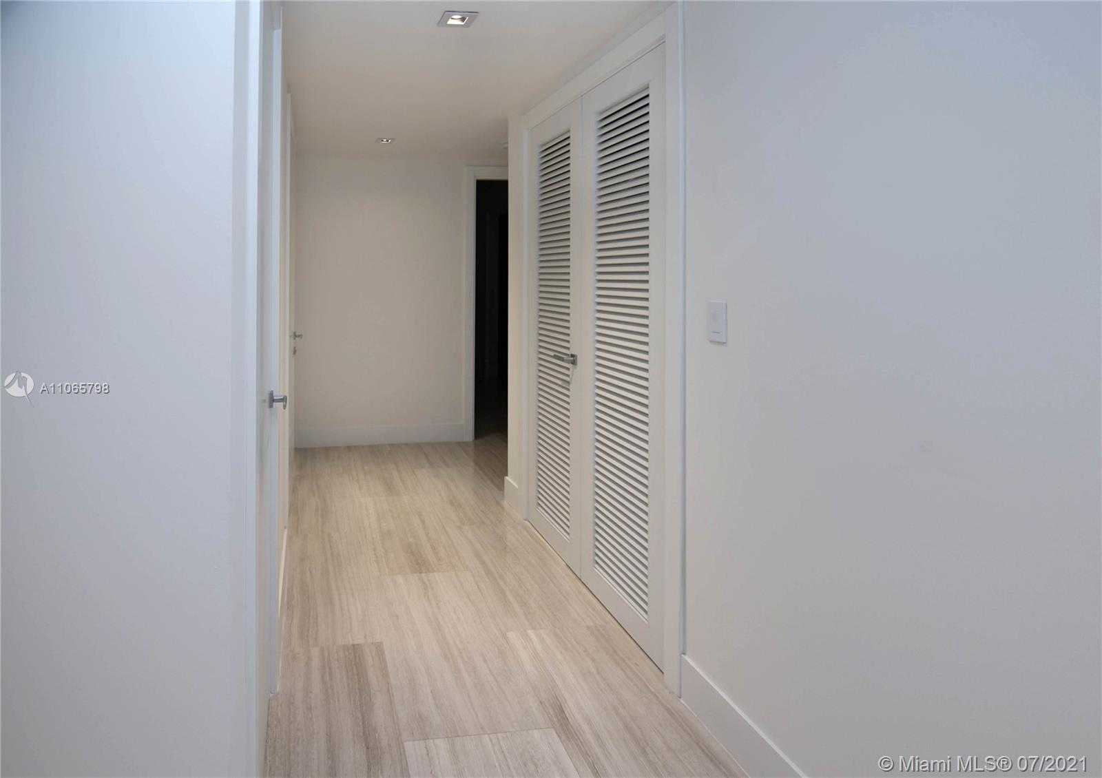 Small Image of 1451 BRICKELL AVE #1201, Miami Number 8
