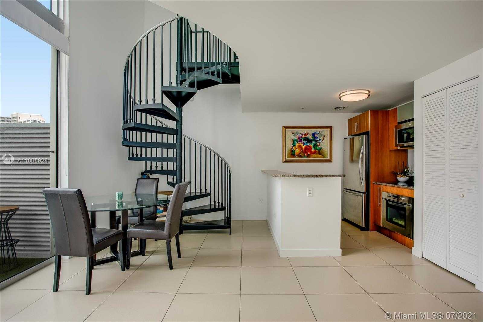 Small Image of 300 SOUTH BISCAYNE BLVD #L-1232, Miami Number 10